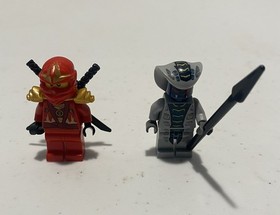 Lego Ninjago 9441 Kai's Blade Cycle Complete with Minifigs