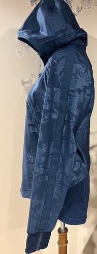 Lululemon Keep It Up Jacke Laceoflage geprägtes Tintenfass Größe 10 - Bild 3 von 11