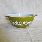 Vintage Pyrex 442 Spring Blossom Green Crazy Daisy 1.5 Qt Cinderella Mixing Bowl