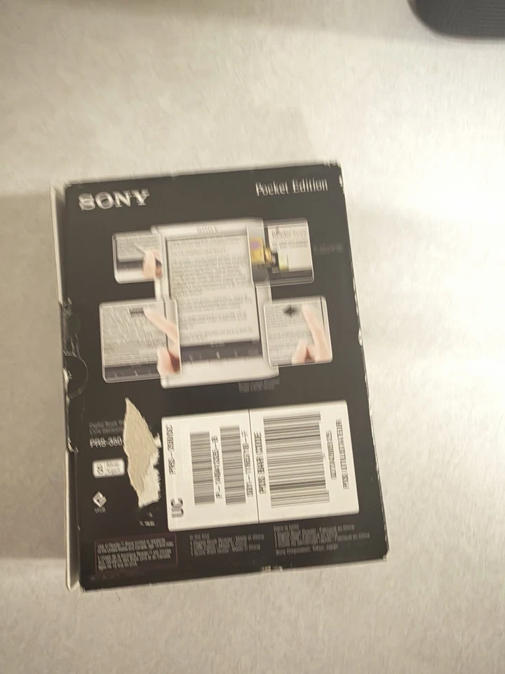 Sony Pocket Edition PRS-350 2 GB, 5 pulgadas - plateado Foto 3 de 4