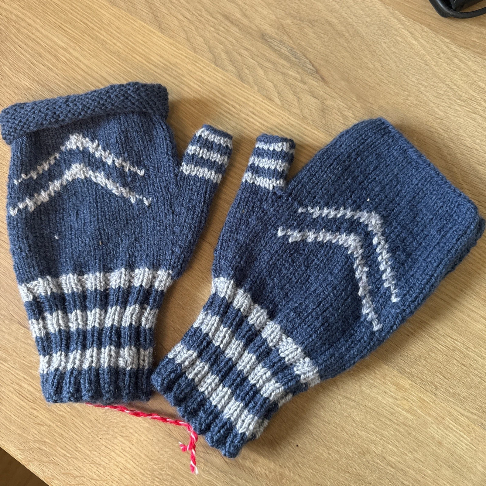Adult CLASSIC Citroen Chevron GLOVES VINTAGE RETRO Mittens Heritage UK