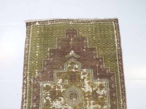 Alfombra turca vintage 2,6 x 5,8 pies - Alfombra Oushak tejida a mano marrón verde - Imagen 9 de 10