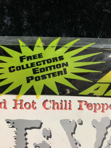 LIVE WIRE MAGAZIN OKTOBER 1996 KISS Neu in versiegelter Verpackung mit POSTER - SELTEN - Bild 10 von 11