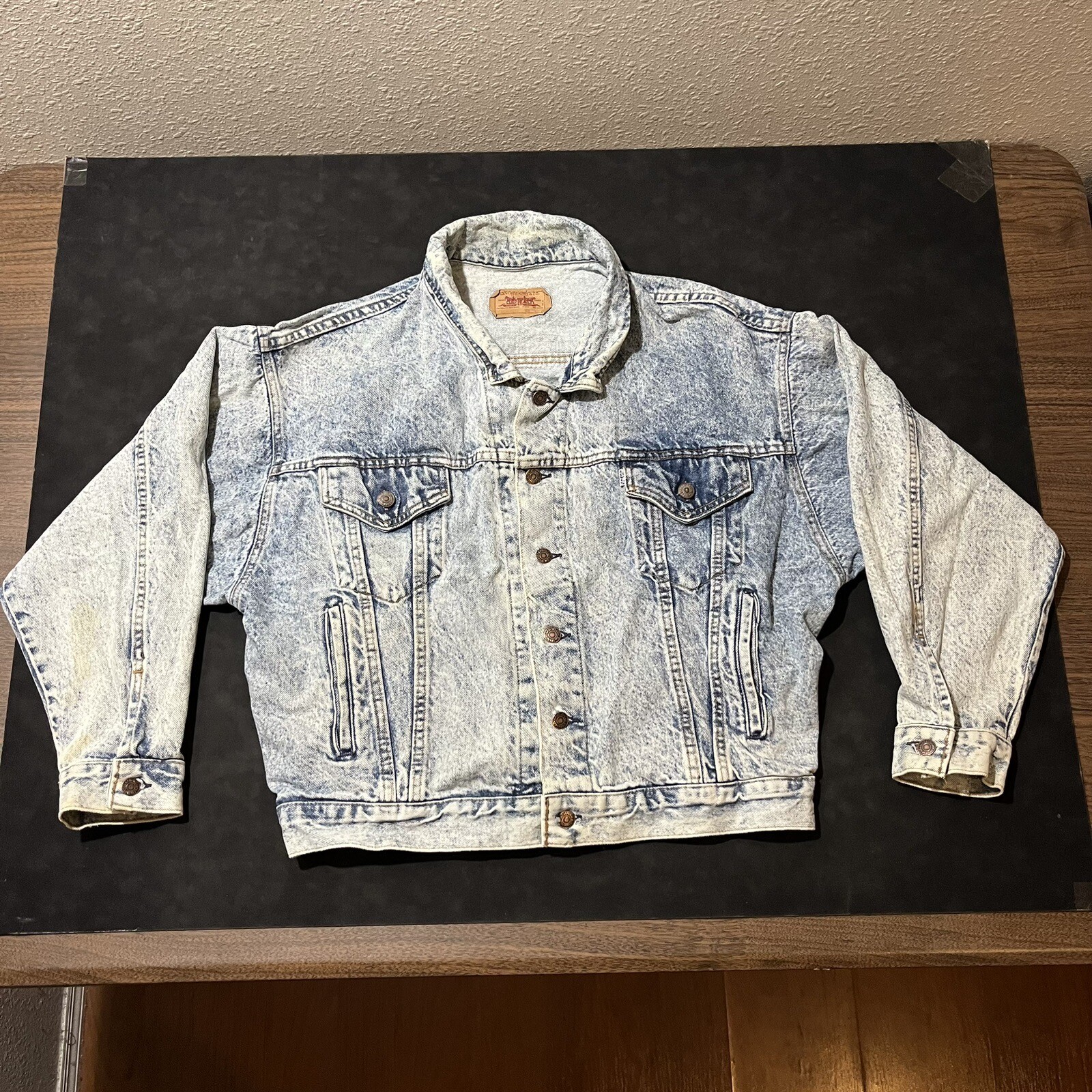 Picture 1 of 15