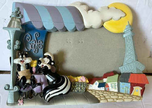 PEPE LEPEW AND PENELOPE LIGHT UP PICTURE FRAME WARNER BROS. EXCELLENT ORIG BOX