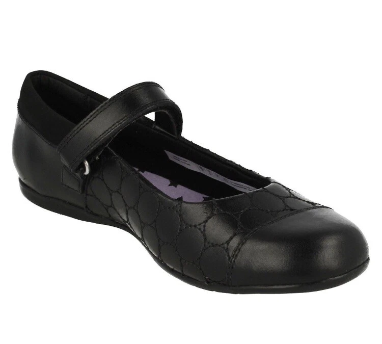 Clarks buzz store