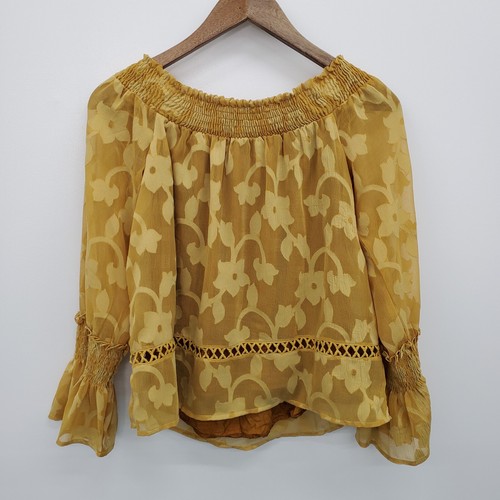 Willow & Clay Womens Floral Off Shoulder Bell Sleeve Top Size M Mustard Yellow - Picture 4 of 15