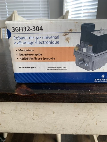 New White-Rodgers 36H32-304 1/2" x 3/4" 24V Furnace Gas Valve Free Shipping