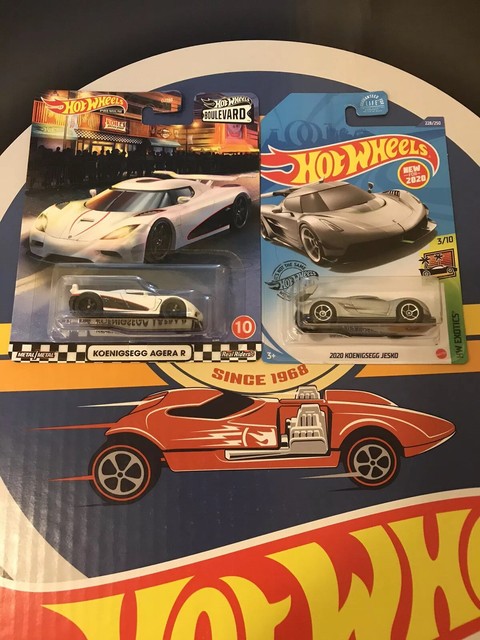 Hot-Wheels-Boulevard-Koenigsegg-Agera-R-1:64-Scale-Die-...