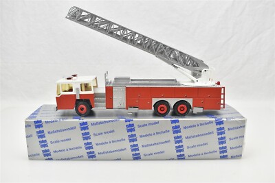 Camion De Pompier Conrad 5505 Emergency One 3 Essieux - Échelle 1/50 - Occasion