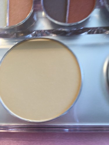 Models Prefer CLEARLY BEAUTIFUL COMPACT FOR EYES LIPS CHEEKS AND FACE #002 - Picture 5 of 11