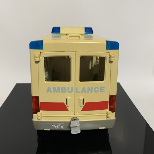 Vintage 2004 Playmobil 4221 Ambulance w/ Working Lights + 7 Figures - Picture 8 of 13
