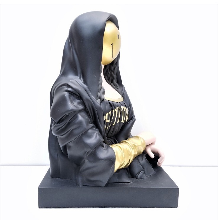 新品 CHINATOWN MARKET SMILEY MONA LISA Chinatown Market Smiley Mona Lisa by Mighty Jaxx - Vinyl Pulse