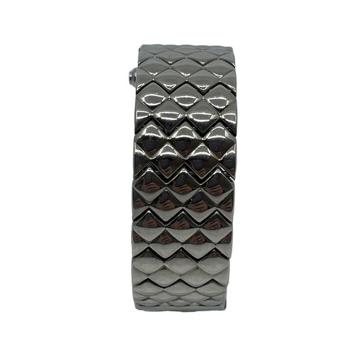 Auténtico Reloj de Pulsera de Cuarzo CHANEL Matelasse Plata Metálico #501028 - Imagen 4 de 12