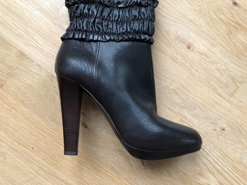 Botas Miu Miu 37.5 marrón oscuro - Imagen 2 de 14