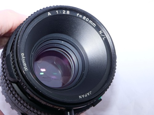 Obiettivo standard Mamiya 645 A 80mm f/2.8 N/L con otturatore a foglia. Tappi. M645 1000S. - Foto 18 di 18
