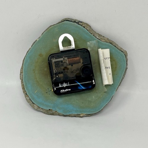 Beautiful Natural Brazilian Agate wall hanging Clock Blue - Picture 3 of 10
