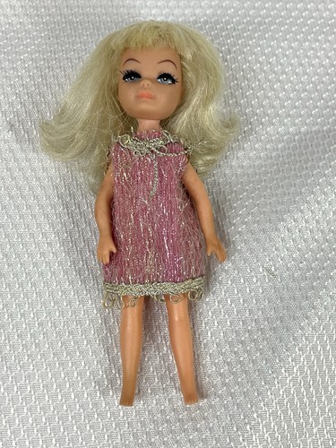 Vtg 1970’s Uneeda Blonde Dawn Doll Shimmer Dress Tiny Teens Doll Kiddle - Picture 2 of 14