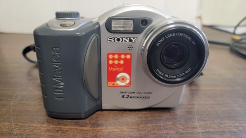 Lot Of 3 Sony CD Mavica Digital Cameras: MVC-CD350, MVC-CD500, & MVC-CD350 - Picture 11 of 14
