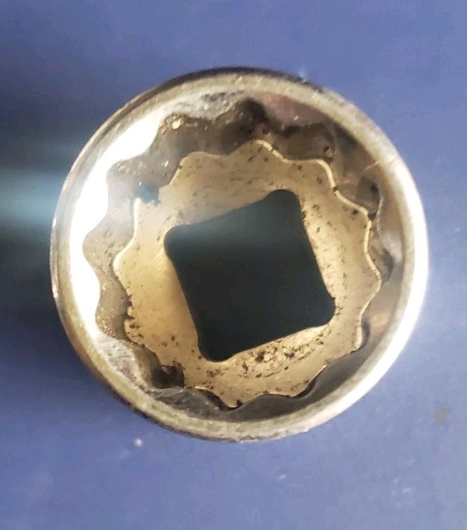 Picture 4 of 5