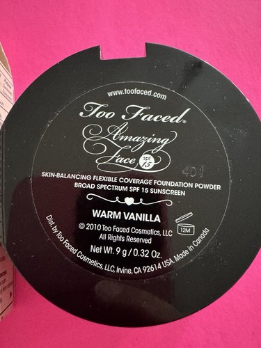 Base facial Too Faced Amazing en polvo prensado compacta cálida vainilla NUEVA - Imagen 4 de 6