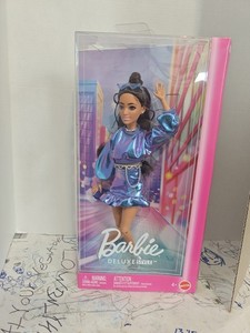 Barbie Deluxe Style #7 Brown Hair & Metallic Blue Outfit 11" Doll (2024 Mattel)