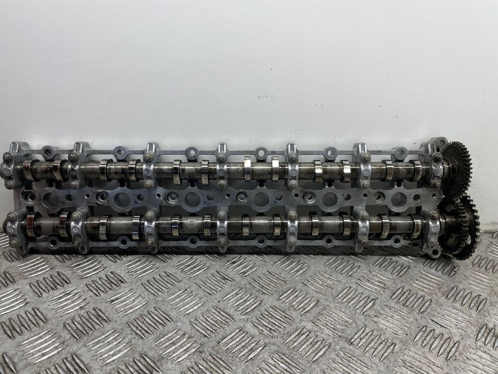 Foto 1 di 14
