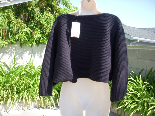 Uniqlo x Lemaire Collaboration Batwing Wool Cropped Knit Sweater Navy, Size M - Picture 3 of 16