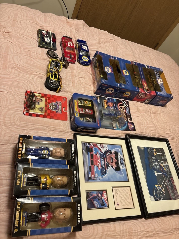 Huge NASCAR Collector Lot – 16 Pieces – NAPA, Winner’s Circle, Dale Earnhardt A2 - Image 2 of 4