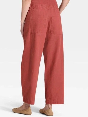 Women's Mid-Rise Barrel Leg Pull-On Pants - Universal Thread Rust 2X MSRP $35.00 - Picture 2 of 2