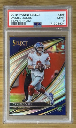 Daniel Jones 2019 Panini Select Field Level Silver Rookie PSA 9 Giants