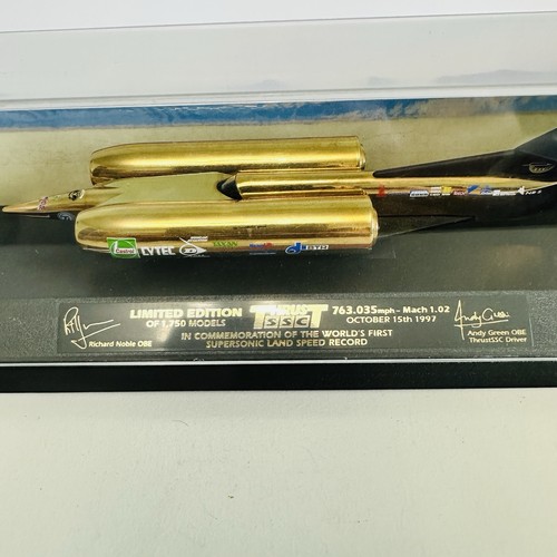 Lledo Thrust SSC 22 Carat Gold Plated Car Model Limited Edition Of 1750 Models - Picture 3 of 4