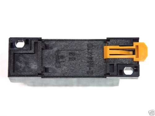 15er Set OMRON Relaissockel PYF08A-C PYF08A + FM-4 ANLY Relaisklemme für AMY-2 H3Y-2 - Bild 9 von 12