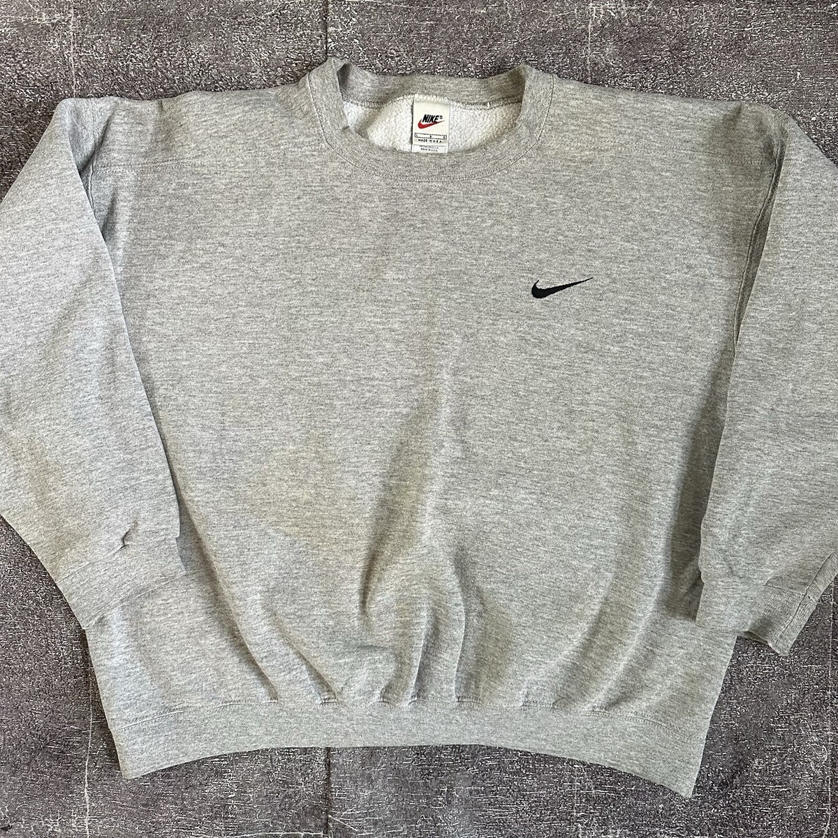 Men's Vintage 90's Nike Heather Gray Black Mini Logo