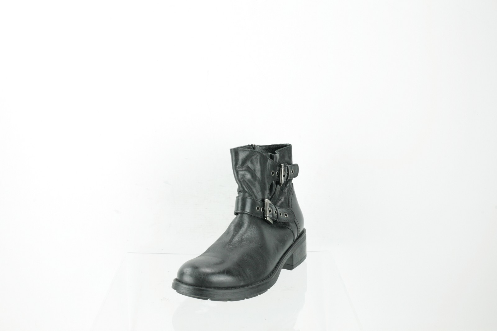 Aquatalia Sterling Black Leather Ankle Boots Women's Shoes Size 7 M RTL $595 Aquatalia Sterling Black Leather Ankle Boots Women's Shoes Size 7 M RTL $595