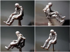 1/32 Resin WWII German Pilot Unassembled Unpainted 54059