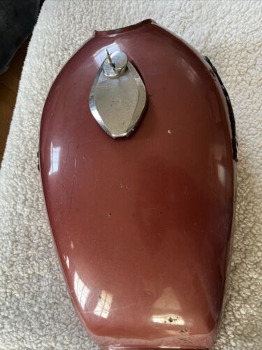 Kawasaki Kz 650/750 Motorcycle Vintage Fuel Tank Original Paint Beautiful Shape - Picture 4 of 10