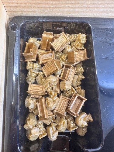 Monopoly Indiana Jones Limited Edition Board Game Wood Crate 2008 Complete Clean - Picture 2 of 10