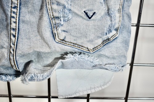 HUDSON LIGHT BLUE DENIM KIDS DISTRESSED SHORT SIZE 14 ON SALE - Picture 4 of 7