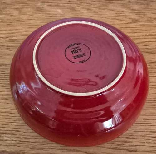 Pier 1 Imports Steinzeug rot 8” B x 2 1/2” T Suppe/Salat/Pasta Servierschüssel