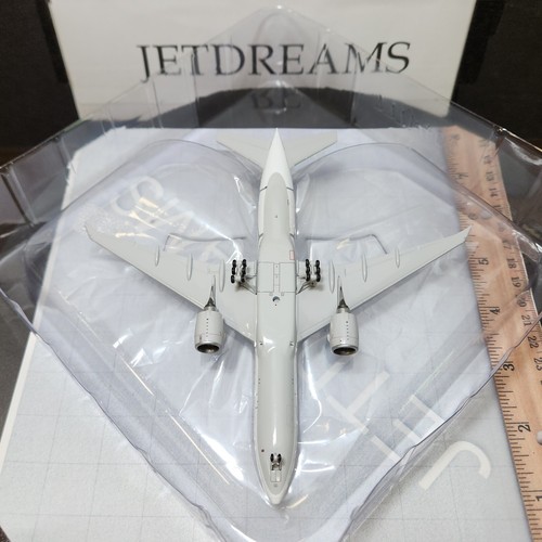 1/400 LUFTHANSA CARGO BOEING 777-200F BWM VISION NEXT COLORS D-ALFE JC WINGS - Picture 7 of 7