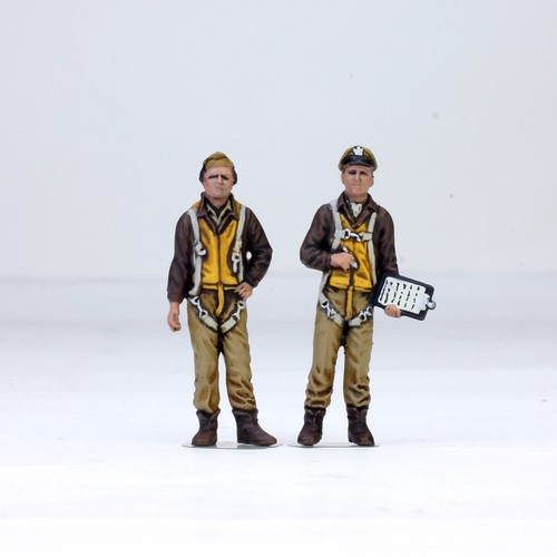 (Pre-Order) Set 02 Painted USAAF Fighter Pilots WW2 1:48 Pro Built Model - Picture 1 of 10