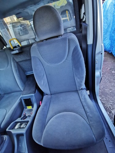 Peugeot Expert E7 2014 taxi SE 6 velocidades manual 2 L diésel plateado SWB *Furgoneta de freno - Imagen 10 de 17