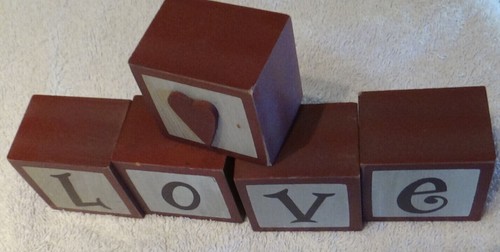 Valentines Square Cube's With Love & Heart Symbol - Picture 5 of 5