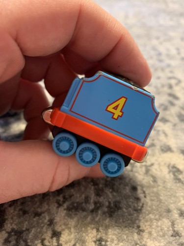 Thomas el Tren Gordon James Licitaciones Imanes Amigos Diecast Lote de 2 - Imagen 4 de 13