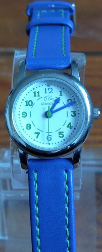 D for Diamond Blue Leather Strap Watch, With New Battery Fitted - Picture 2 of 7