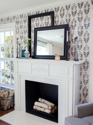 Beacon House Black Scandinavian Tulip Farmhouse Modern Designer Floral Wallpaper Beacon House Black Scandinavian Tulip Farmhouse Modern Designer Floral Wallpaper