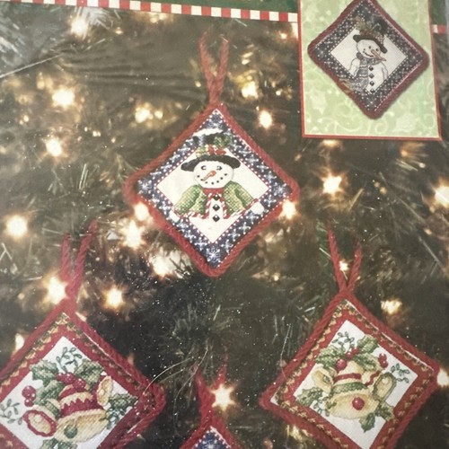 Bucilla Mary Engelbreit Cross Stitch Kit Holiday Ornaments Christmas X 6 85013 - Picture 8 of 10