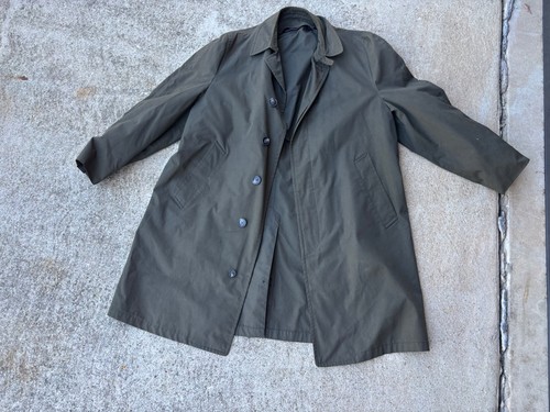 Vintage LONDON FOG Green Calibre by Reeves Dacron Cotton Trenchcoat 40 kurz
