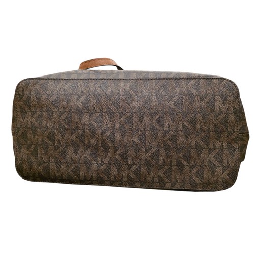 Borsa a tracolla Michael Kors grande jet set marrone MK logo PVC bordo pelle - Foto 6 di 15